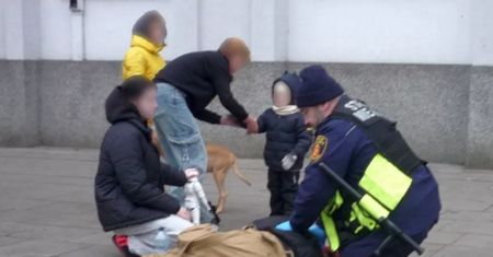 Rodzinny spacer zmienił się w dramat. Dzieci pochylały się nad ojcem