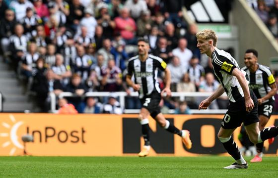 InPost dalej sponsorem angielskiego klubu piłkarskiego