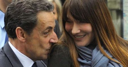Carla Bruni-Sarkozy: "MIEJSCE KOBIETY JEST W DOMU"