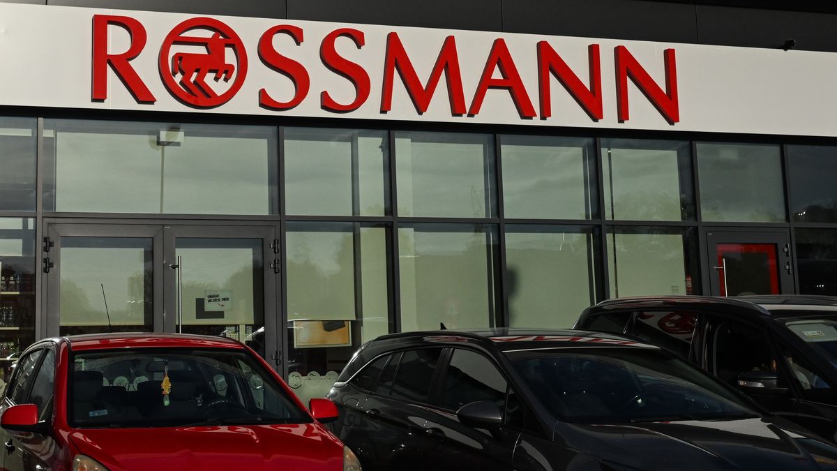KRAKOW, POLAND - SEPTEMBER 4: A view shows the storefront facade and exterior parking lot of a Rossmann drugstore and beauty retail store on September 4, 2026, in Krakow, Poland. (Photo by Artur Widak/NurPhoto via Getty Images)