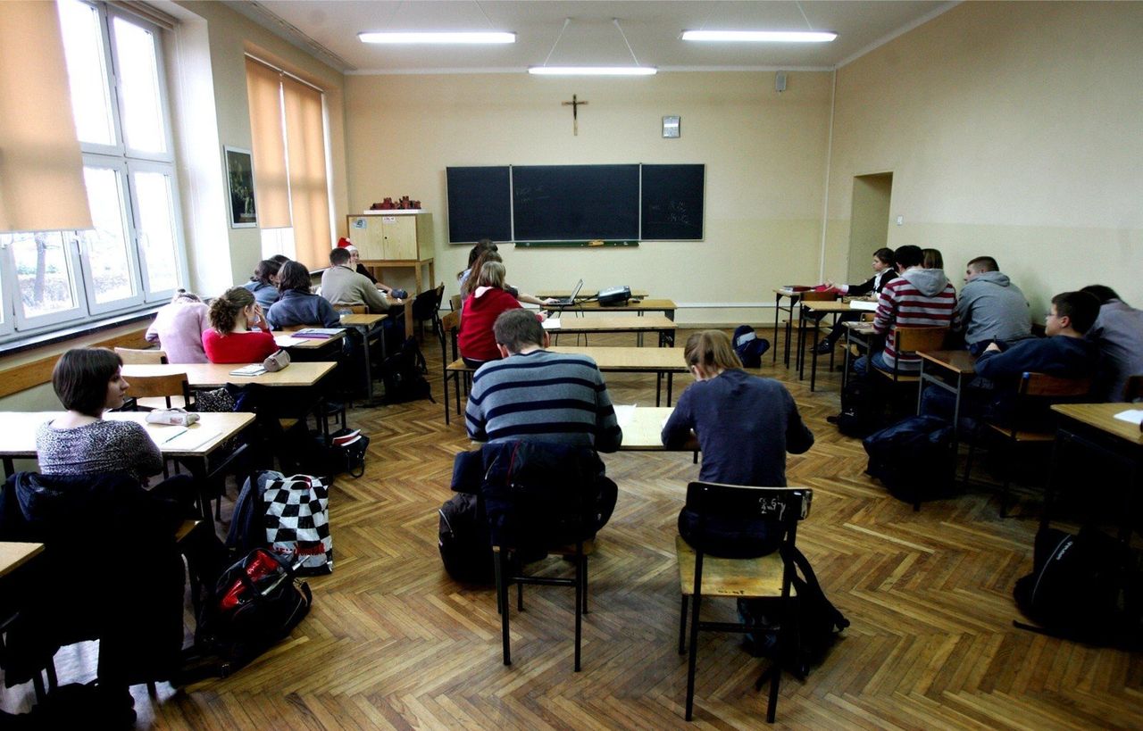 Jak obliczyć średnią i czy religia wlicza się do średniej w 2025 roku? Wyjaśniamy