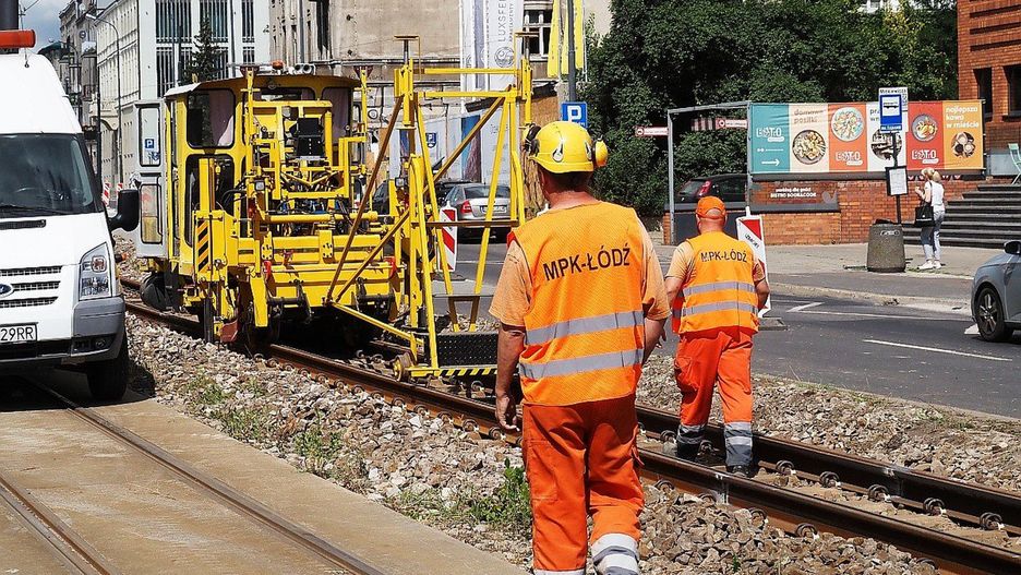 Prace torowe na ul. Żeromskiego dobiegają końca