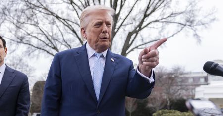 Trump obraża senatorów. Tak chce wymusić poparcie dla ustawy