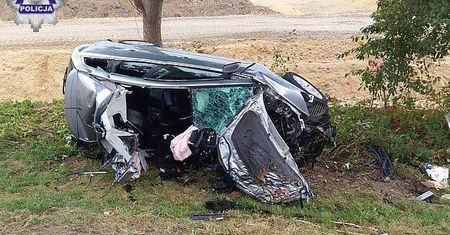 Zjechała na przeciwny pas, prosto pod jadącą ciężarówkę. Nie żyje 2-letnie dziecko