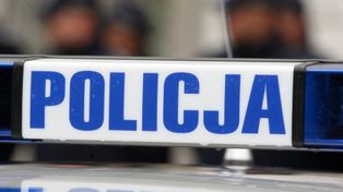 Gdynia: 60-latek groził, że spali komisariat policji. Wcześniej podpalał bankomaty w środku miasta, a w dodatku był poszukiwany do odsiadki