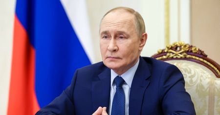 Media: hybrydowa wojna Rosji wystawia Europę na próbę