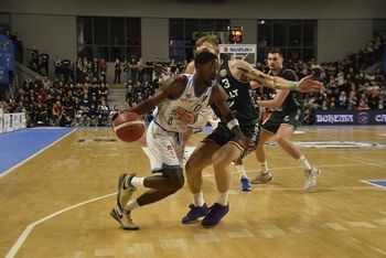 Słaby mecz Górnika Zamek Książ w Krośnie. Czy to głębszy kryzys?