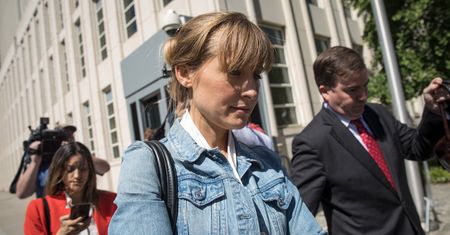 Allison Mack mówi, że to Kristin Kreuk wciągnęła ją do sekty NXIVM
