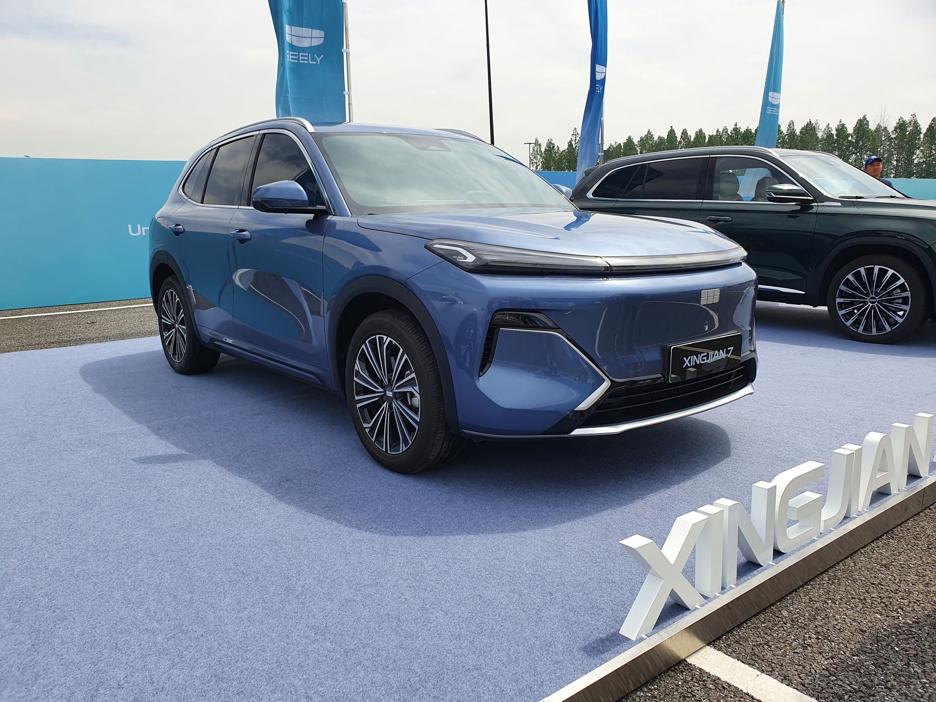 Geely 7