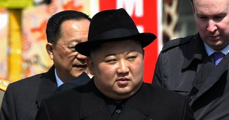 "Zbędny wydatek". Kim Dzong Un walczy z głodem w Korei Płn. Wydał okrutny rozkaz