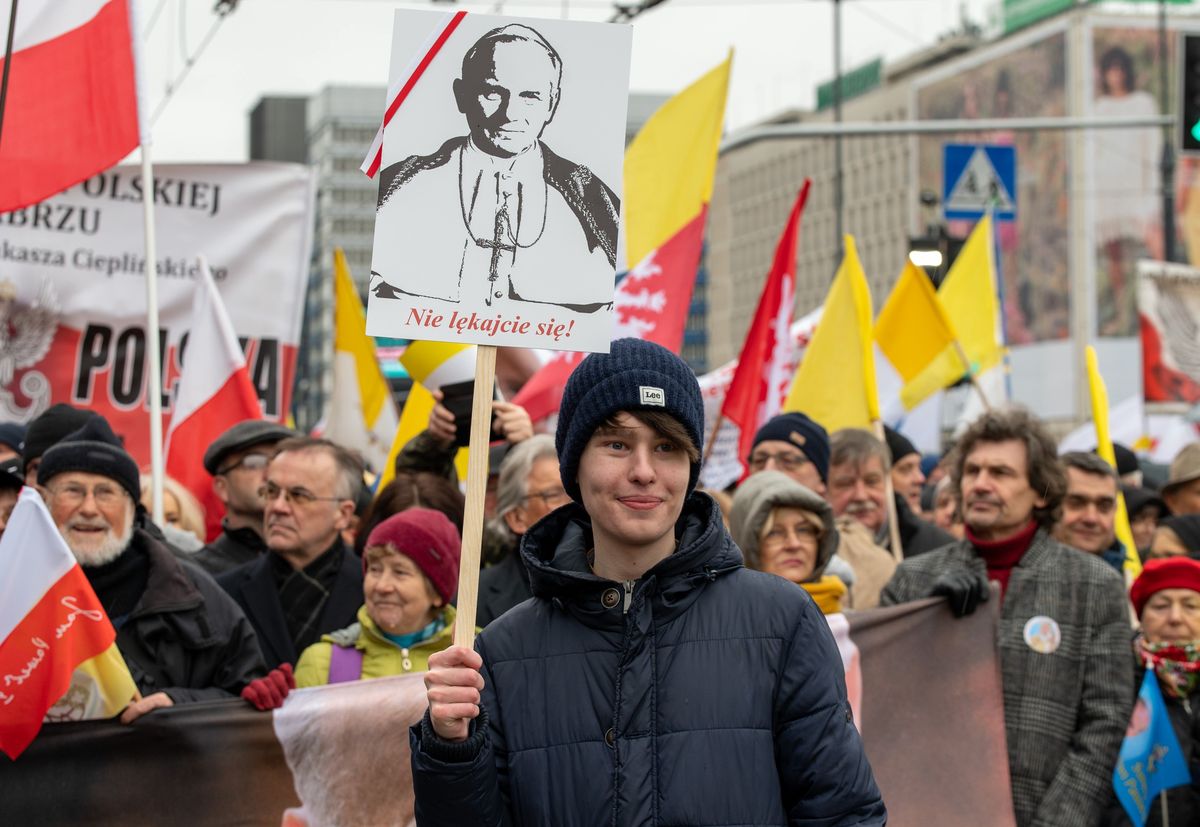 Oskar Szafarowicz na marszu papieskim w Warszawie