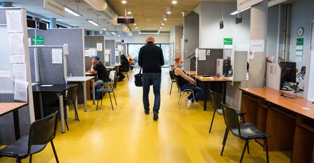 Polacy chcą poszerzać kwalifikacje. Nawet trzy czwarte z nas myśli o zmianie branży