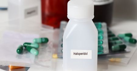 Co to jest Haloperidol - skutki uboczne, efekty i dawkowanie