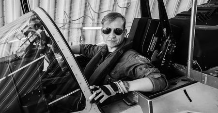 Tragiczna śmierć pilota. Reakcja małżonki wzrusza do łez