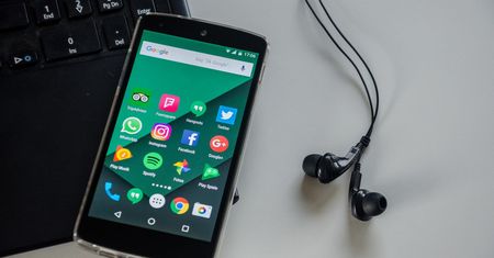 Google pozbywa się 16 aplikacji szpiegowskich. Sprawdź, czy posiadasz którąś z nich