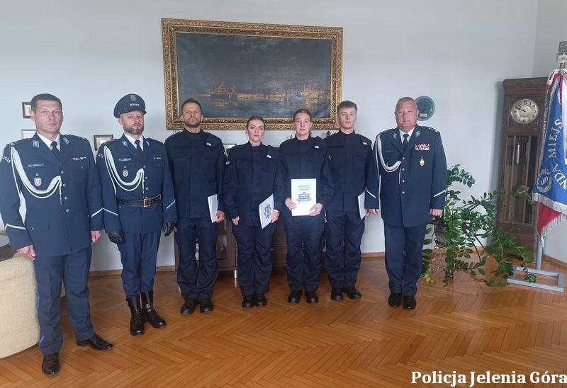 Jelenia Góra: Nowi policjanci złożyli ślubowanie