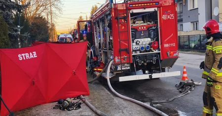 Pożar pustostanu w Skarżysku-Kamiennej. Śledczy: to potrójne zabójstwo
