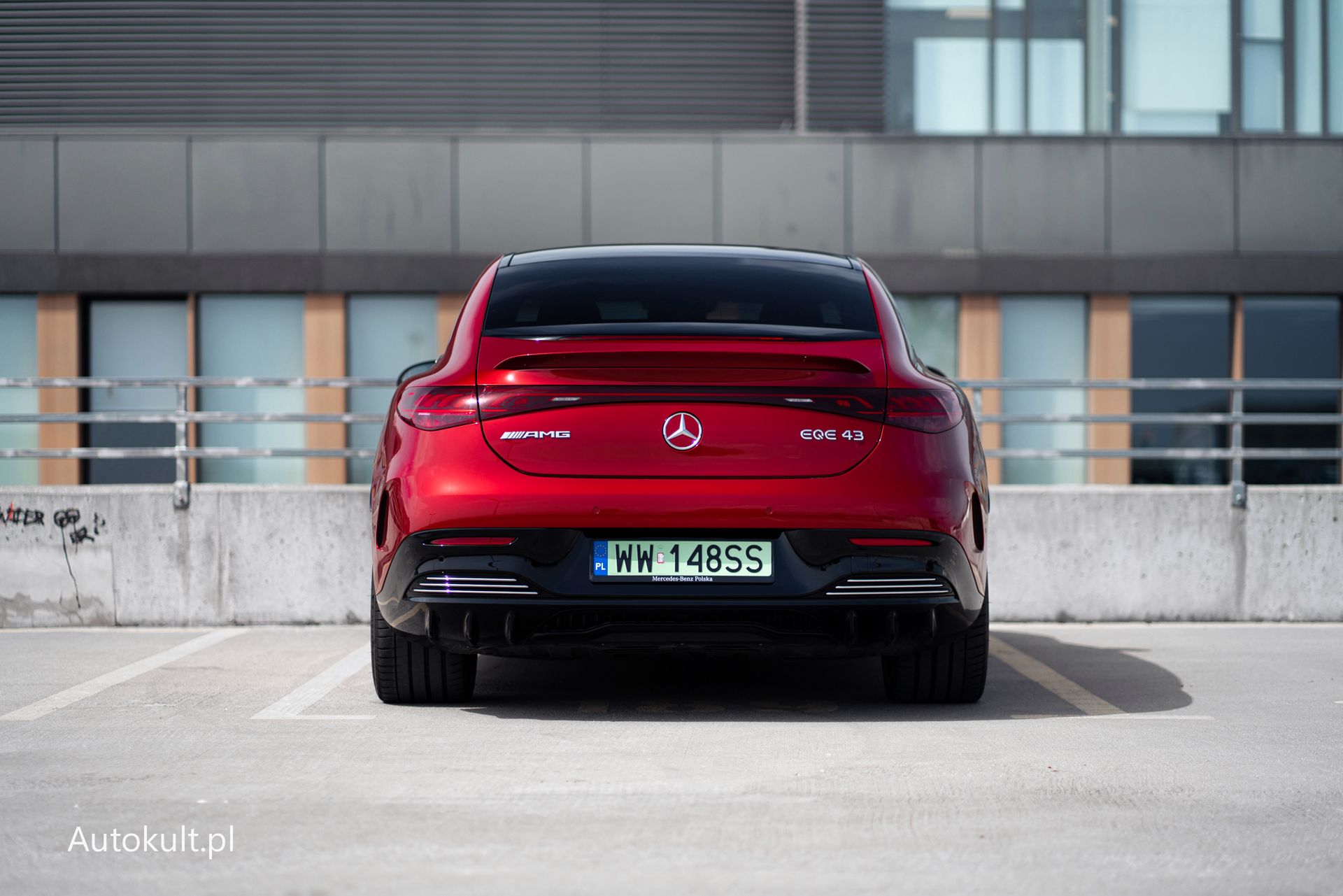 Mercedes-AMG EQE 43