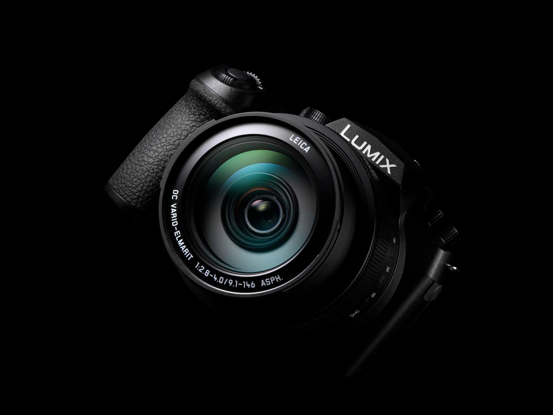 Panasonic prezentuje dwa nowa aparaty: kompaktowy Lumix TZ95 oraz superzoom FZ1000 II 15