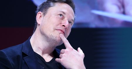 Elon Musk chce stworzyć własną "Odyseję". Scott Derrickson odpowiada: "Nie ma pojęcia o kinie".