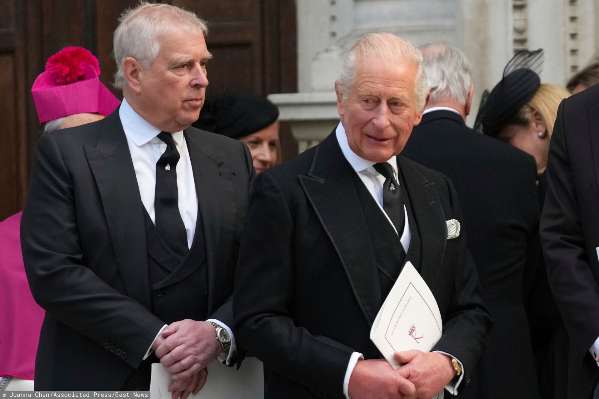 wiadomości,aktualności,WP Wiadomości Karol III wyrzucił brata z oficjalnej rezydencji