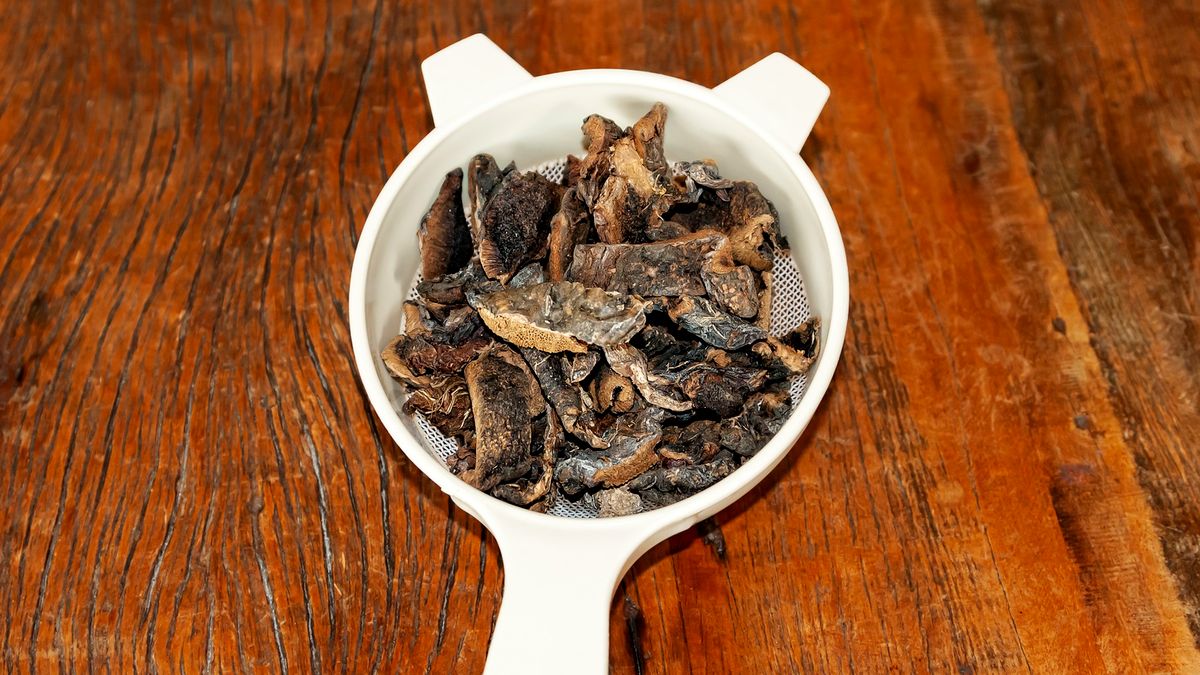 Przez ten błąd na suszonych grzybach rozwija się pleśń