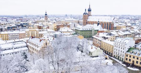 Pogoda w Krakowie. Prognoza na niedzielę 23 listopada. Całodzienny śnieg i szybki spadek temperatury