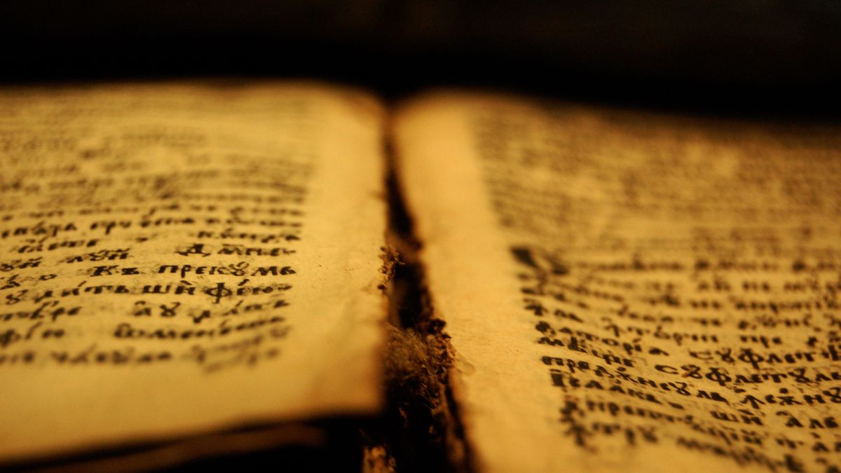 Sztuczna inteligencja rozszyfrowała sekrety Biblii