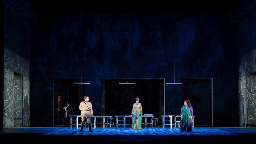 Robert Watson (Radamès), Agnieszka Rehlis (Amneris) i Amber R. Monroe (Aida) © Scott Suchman