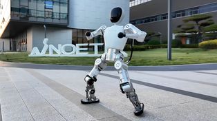 Najtańszy humanoid na rynku. Chodzi, tańczy i rozmawia