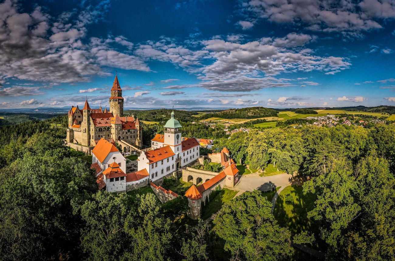 Czechy słyną z przepięknych zamków z fascynującą historią