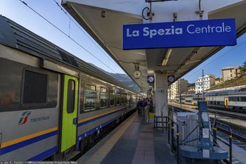 Ciężki dzień we Włoszech. Paraliż transportu i protesty budżetówki