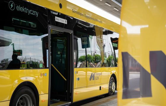 Prąd z wiatru, słońca i biomasy to za mało. Nowy kontrakt spółki Cyfrowego Polsatu