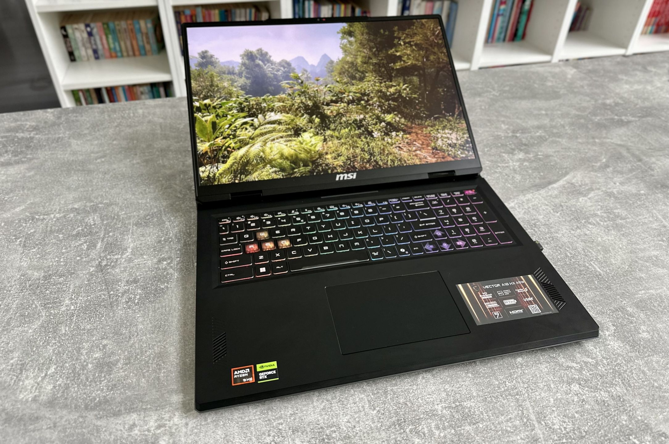 MSI Vector A18 HX - laptop z grafiką NVIDIA GeForce RTX 5080
