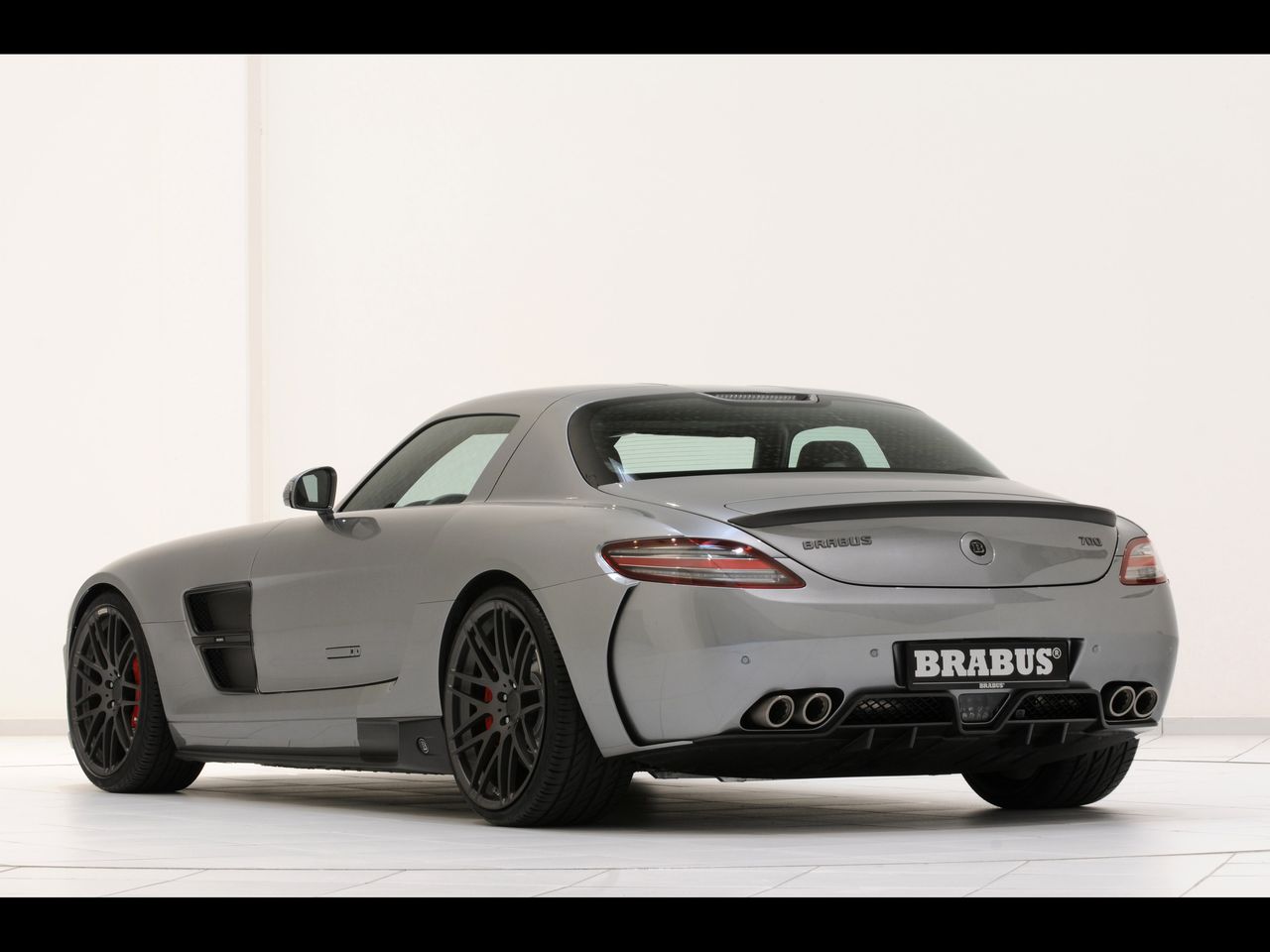 Brabus SLS AMG 700 Biturbo fot.2 Brabus SLS AMG 700 Biturbo [700 KM, 340 km/h]