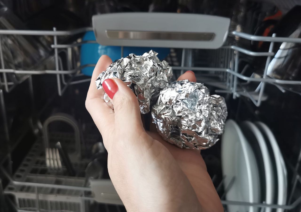 Kulki z folii aluminiowej potrafią zdziałać cuda