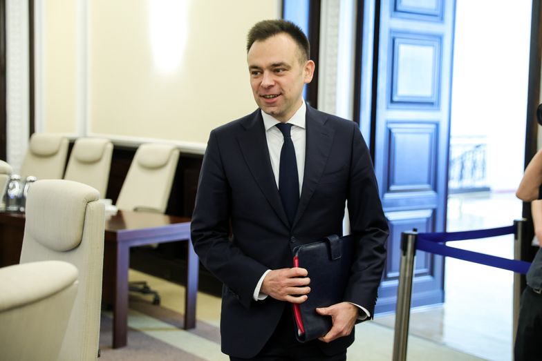 Minister finansów reaguje na decyzję prezydenta. "Teatr polityczny"