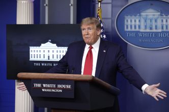 Koronawirus w USA. Trump wstrzymuje wpłacanie składek na WHO