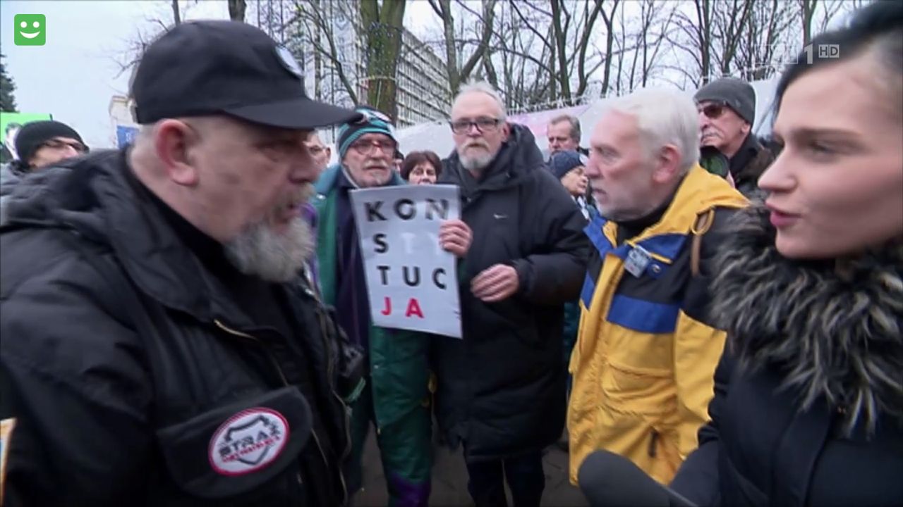 "Wiadomości przypomniały, że działacz KOD w ostrych słowach odniósł się do dziennikarki TVP