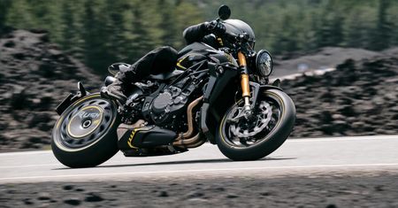 MV Agusta Rush 1000 również w 2021 r. Przeszła niewielkie zmiany