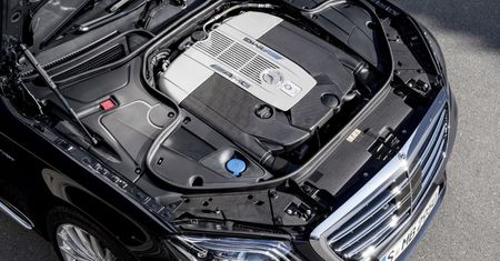 V12 nie umarło. Nowy Mercedes Klasy S będzie dostępny z takim silnikiem
