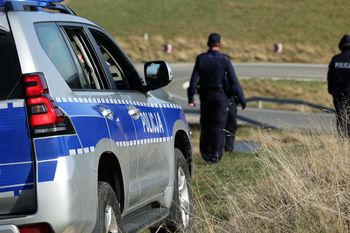 42-latek próbował zaciągnąć 14-latkę do lasu. Tutaj ją wypatrzył