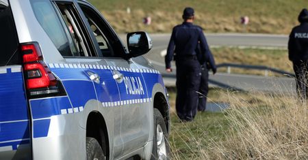 42-latek próbował zaciągnąć 14-latkę do lasu. Tutaj ją wypatrzył