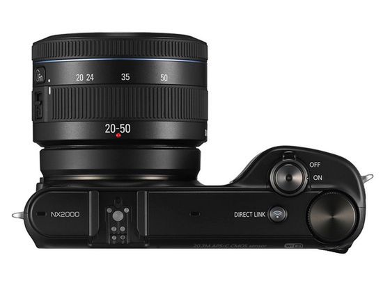 Samsung NX2000 - bezlusterkowiec obsługiwany dotykowo 4