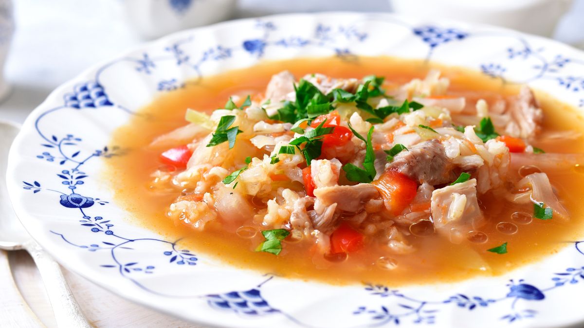 Pożywna zupa gołąbkowa