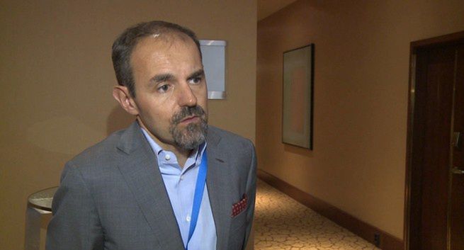 Play: Wskaźniki nasycenia tabletami i smartfonami w Polsce są wciąż niskie