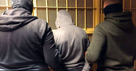 Warszawa. Był poszukiwany listem gończym. Zdradziło go nerwowe zachowanie