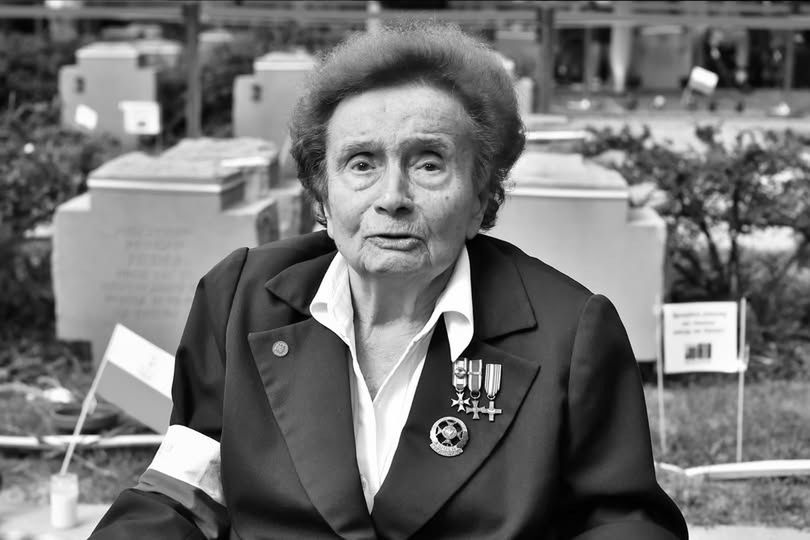 Legendarna sanitariuszka nie żyje. Zmarła Halina Jędrzejewska "Sławka"
