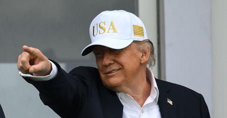 Trump znów zmienia front: Zełenski zły, Putin dobry [OPINIA]