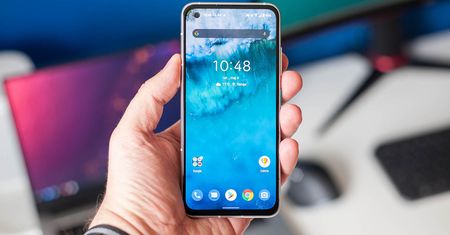 Dla tego telefonu z Androidem porzuciłbym swojego iPhone. ZenFone 8 jest fenomenalny